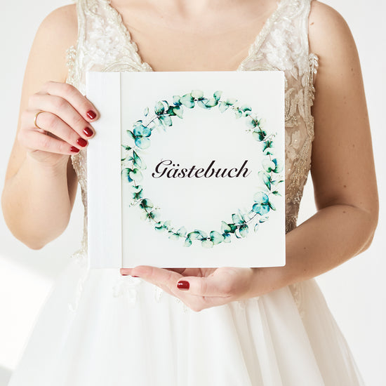 Premium Gästebuch Hochzeit mit personalisierten Fragen