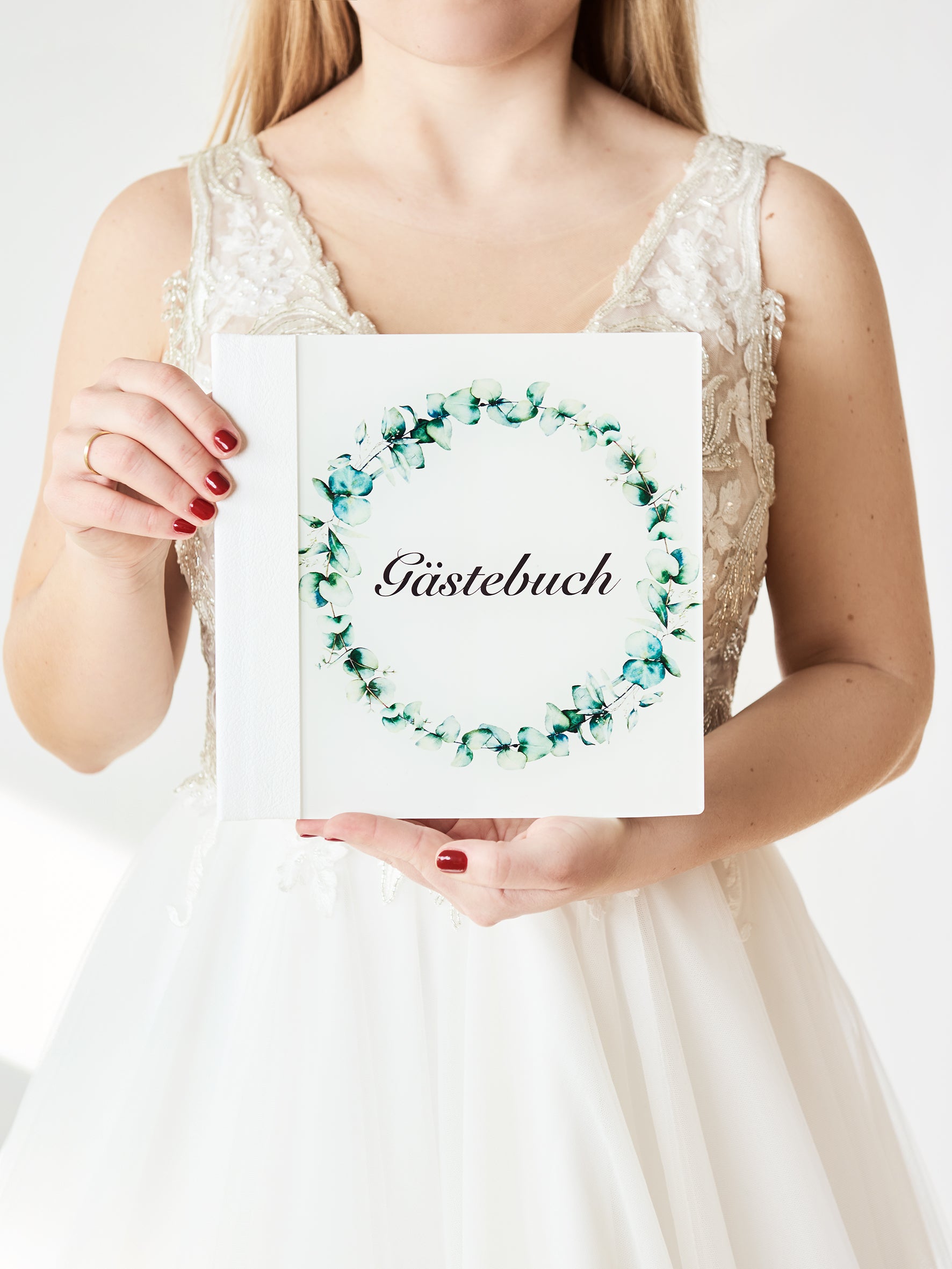 Premium Gästebuch Hochzeit mit personalisierten Fragen